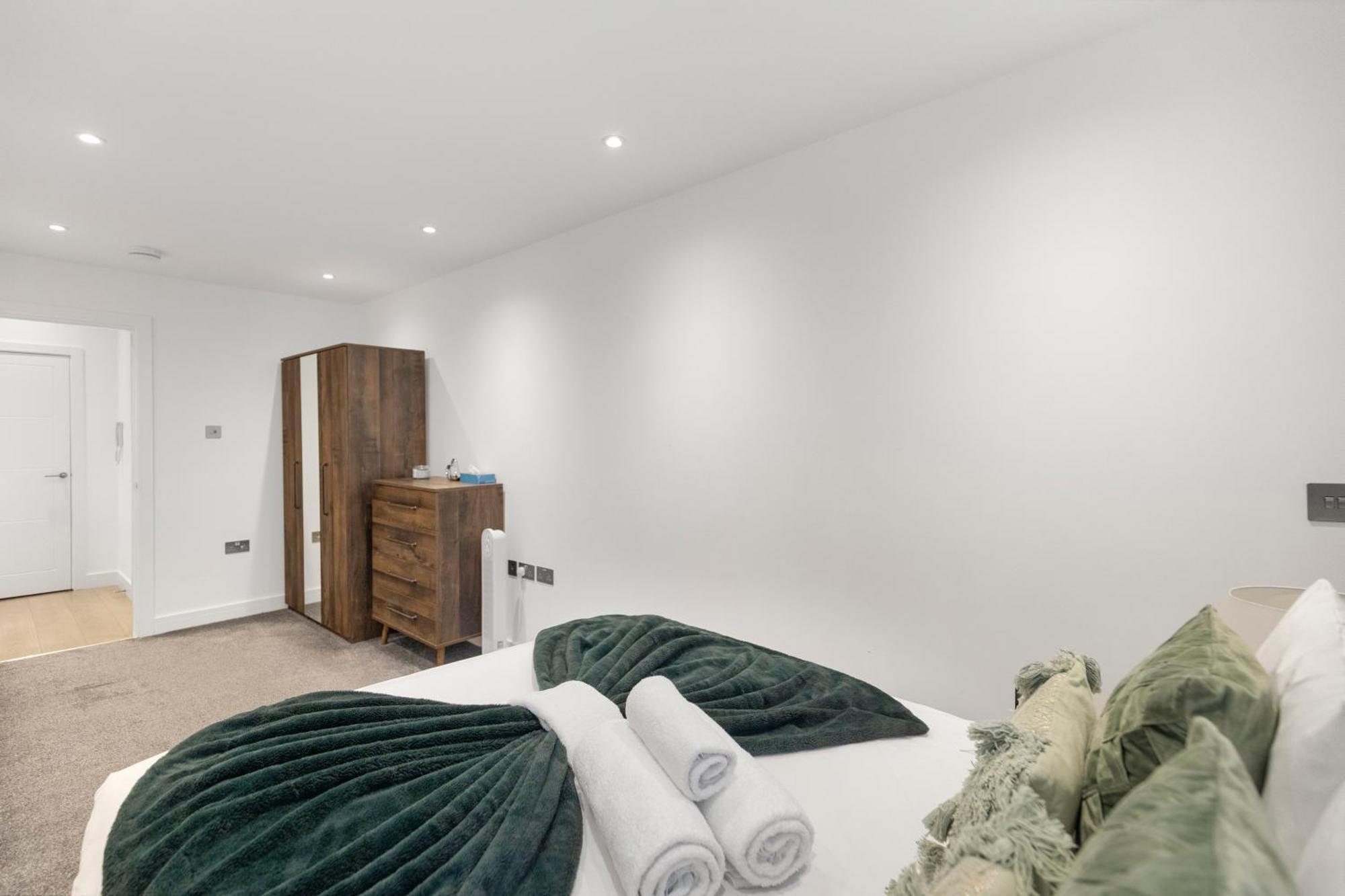 Spacious Luxury Apartment King Bed - Central Location Londen Buitenkant foto