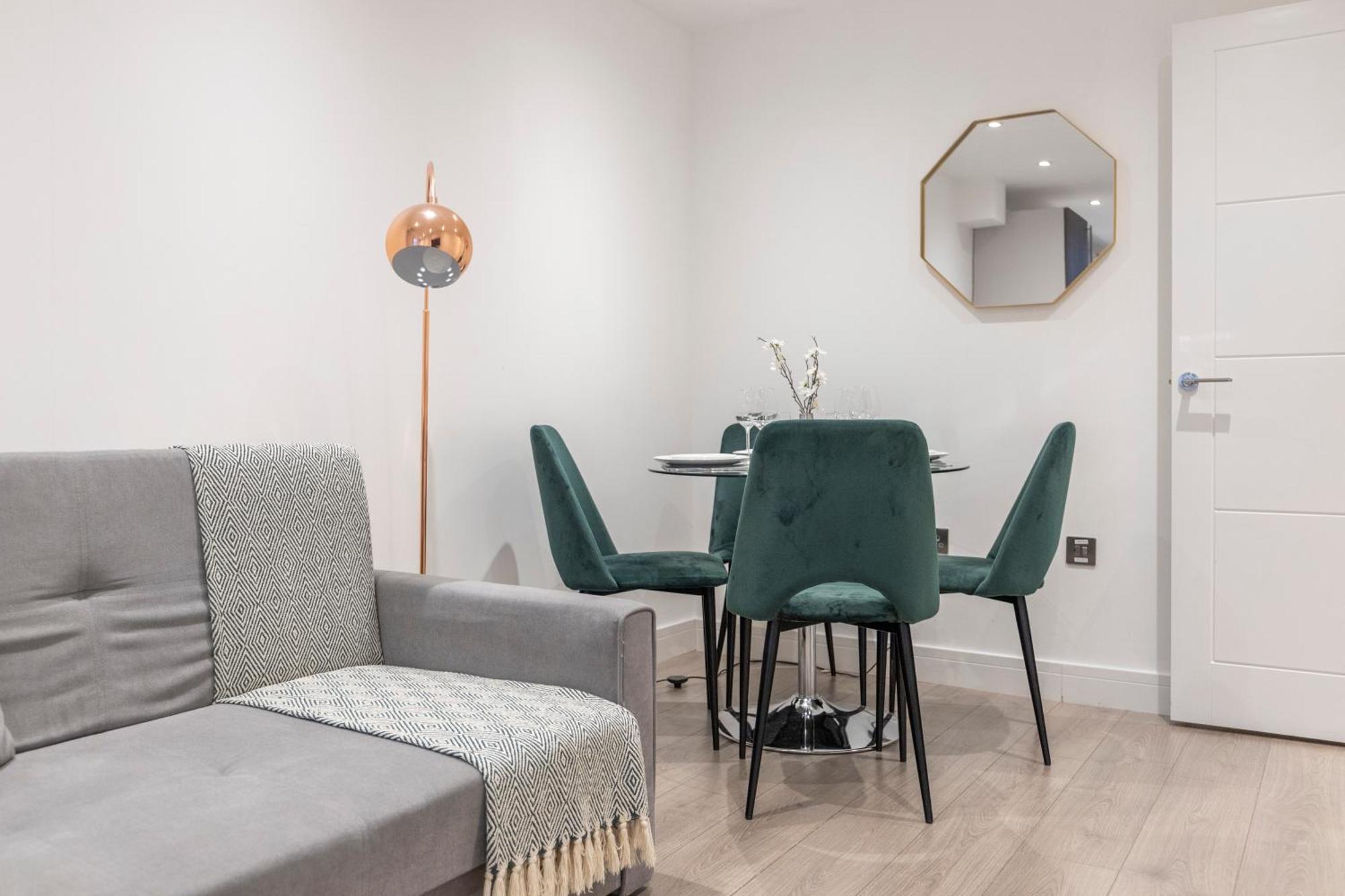 Spacious Luxury Apartment King Bed - Central Location Londen Buitenkant foto