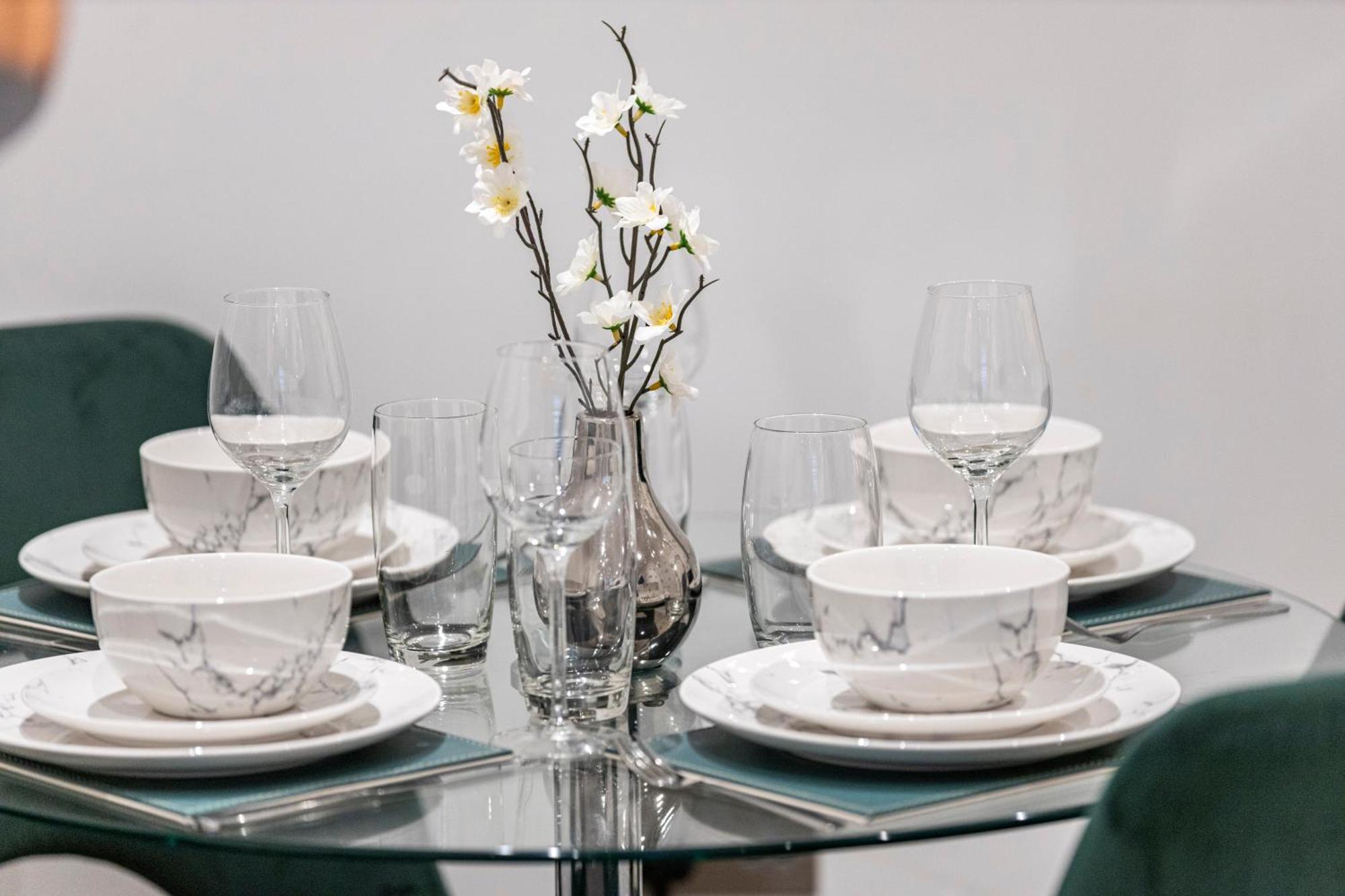 Spacious Luxury Apartment King Bed - Central Location Londen Buitenkant foto