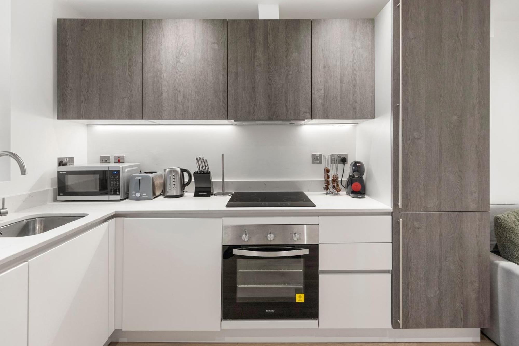 Spacious Luxury Apartment King Bed - Central Location Londen Buitenkant foto